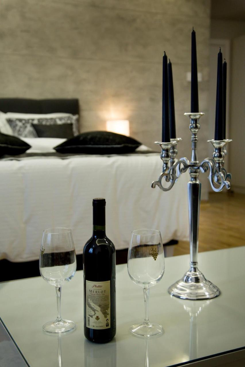 Exclusive And Apartment