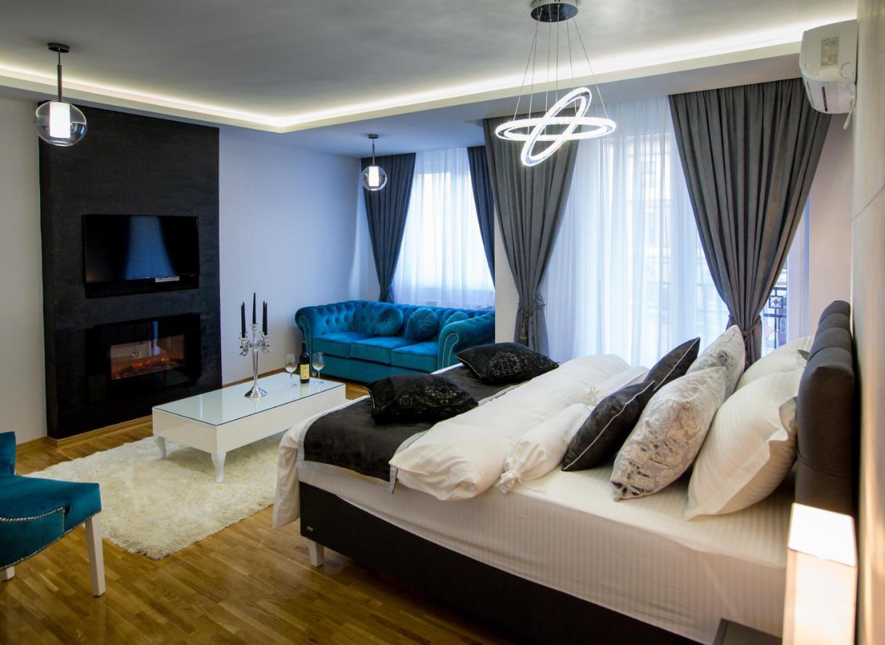Exclusive And Apartment *