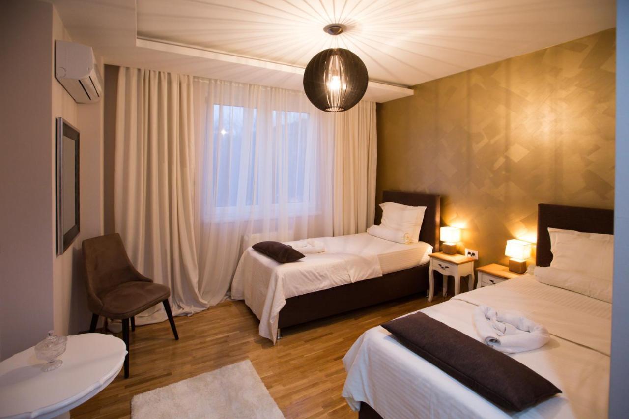 Exclusive And Apartment *